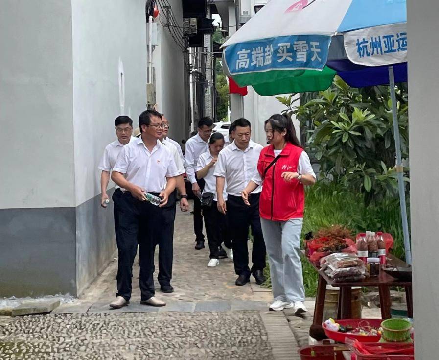 半条被子,温暖中国